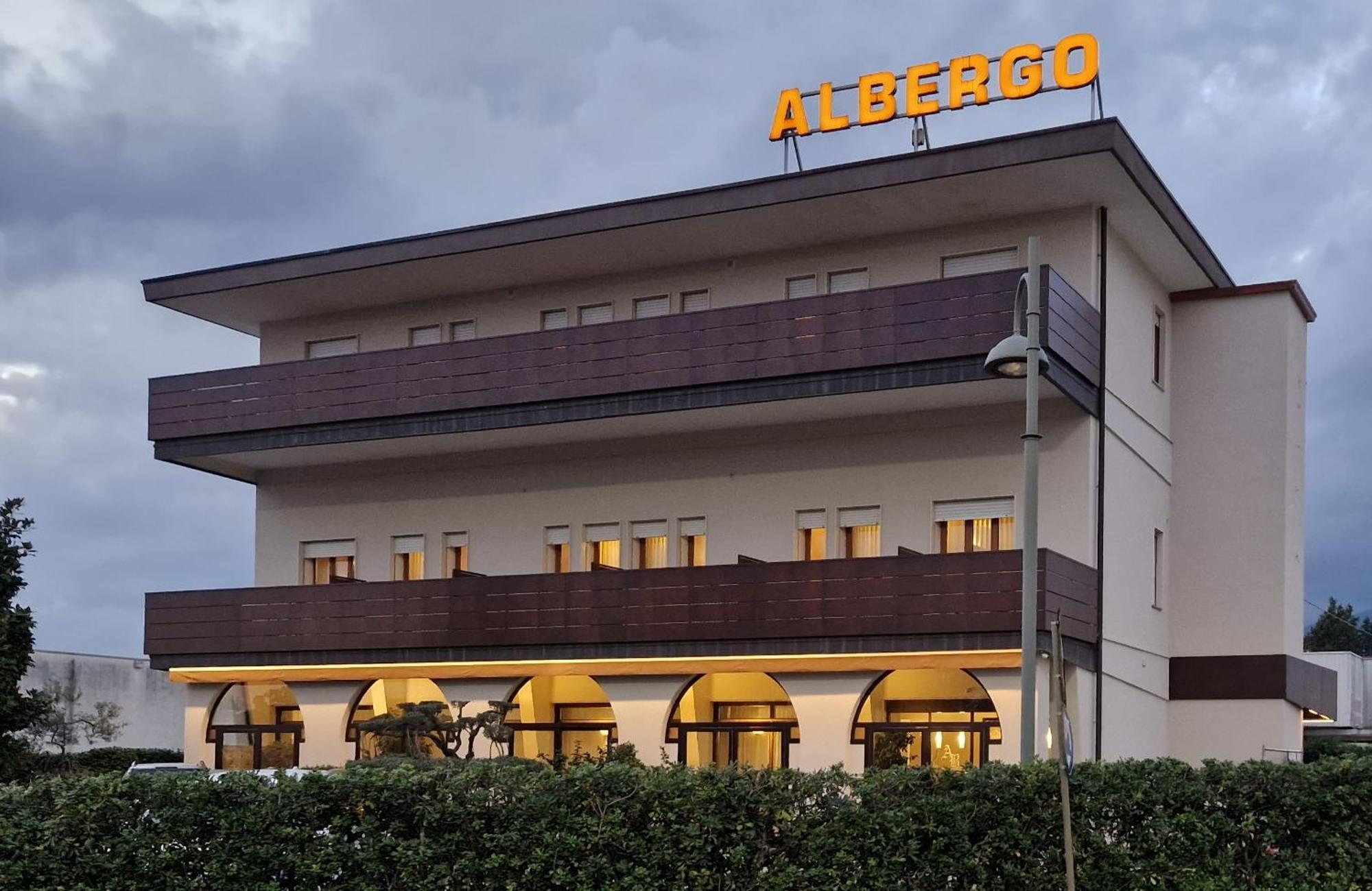 Albergo Ristorante Belvedere Thiene Dış mekan fotoğraf